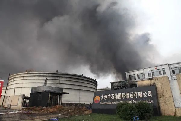 大型油气储存基地雷电预警系统